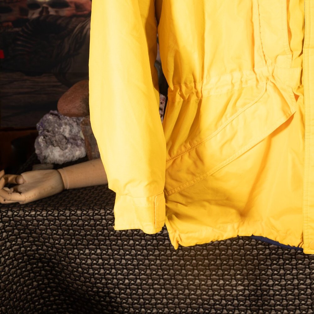 Columbia Winter  yellow Jacket  LG Outer shell lined Water Resistance - Picture 10 of 16